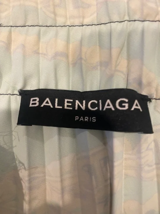 Green asymmetrical skirt - Picture 2 of 2